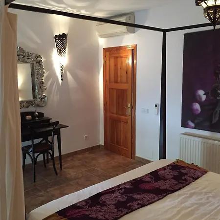 In With Private Pool Sayalonga