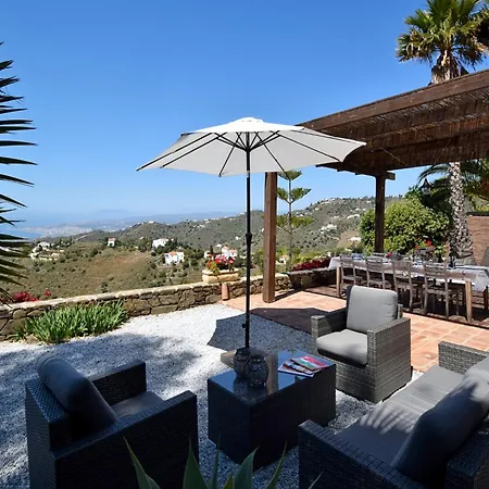 Villa In With Private Pool